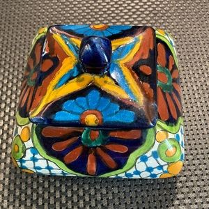 Beautiful Talavera Mexico small covered dish
